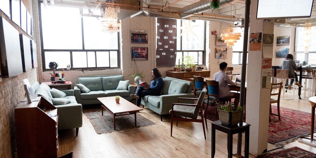 csi-spadina-third-floor-lounge